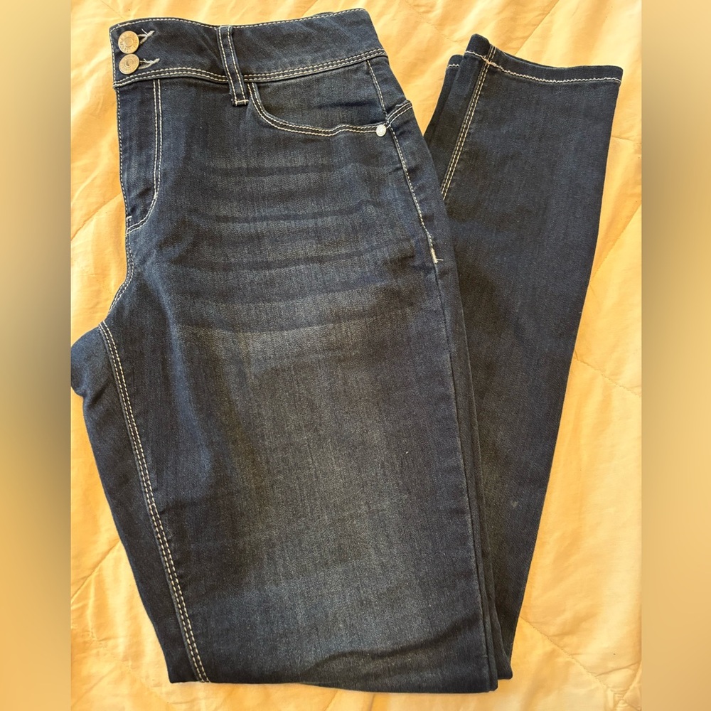 Jeans 3 for $20! EST. 1946 Denim Mid Rise Jegging